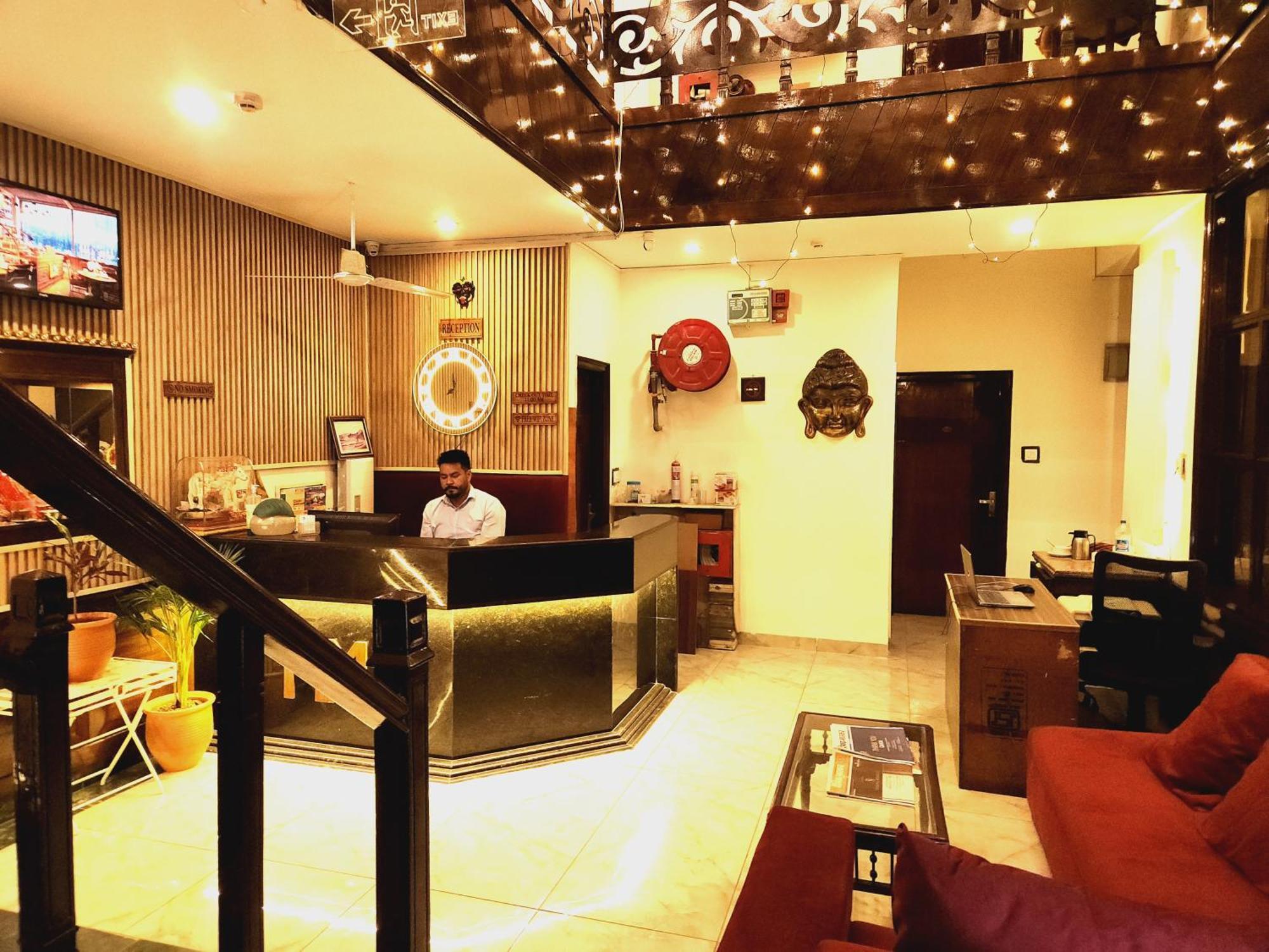 Hotel Vrs Inns Chandīgarh 외부 사진