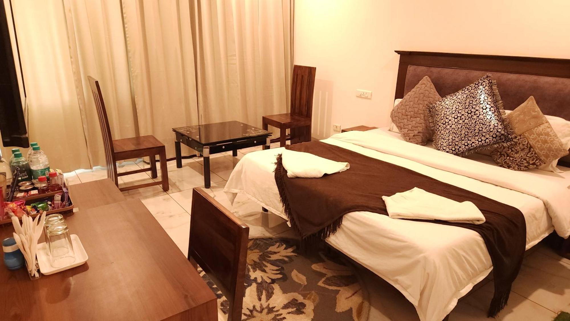 Hotel Vrs Inns Chandīgarh 외부 사진